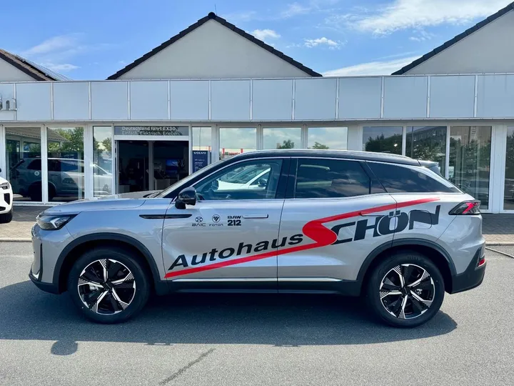 BAIC Beijing X75