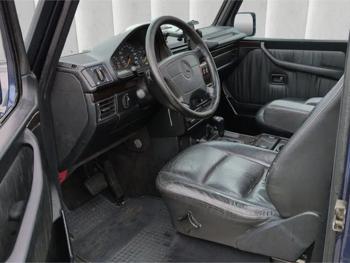 Mercedes-Benz G 300