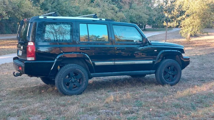 Jeep Commander