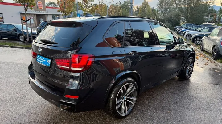 BMW X5 M50
