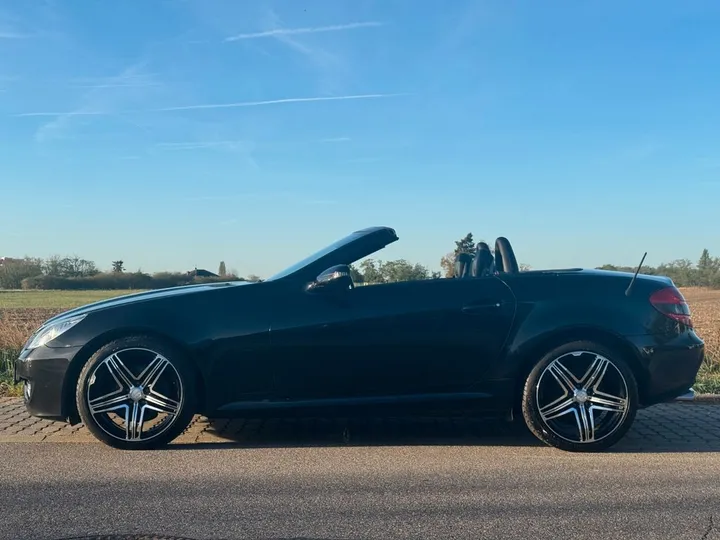 Mercedes-Benz SLK 280