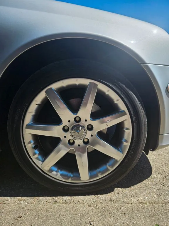 Mercedes-Benz C 230