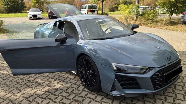 Audi R8