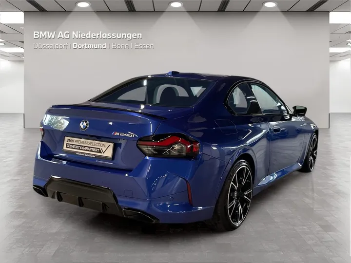 BMW M240i