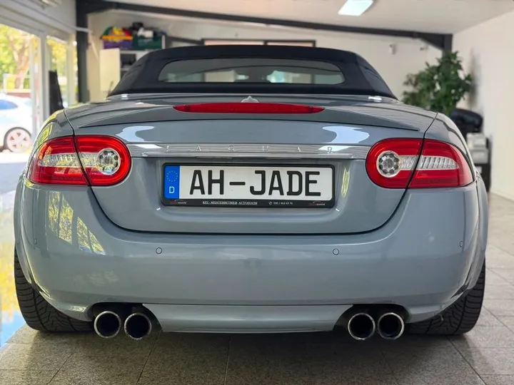 Jaguar XKR