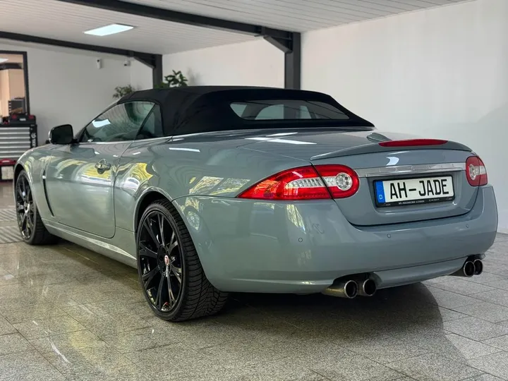 Jaguar XKR