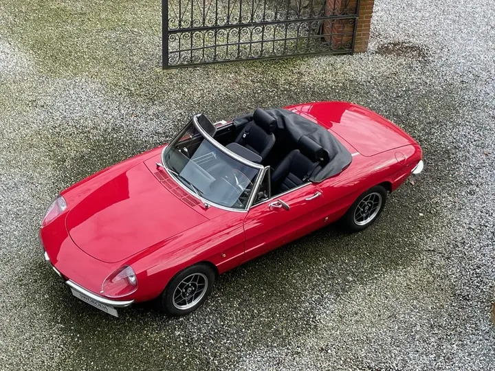 Alfa Romeo Spider