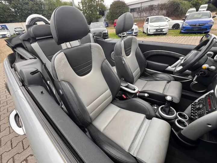 MINI John Cooper Works Cabrio