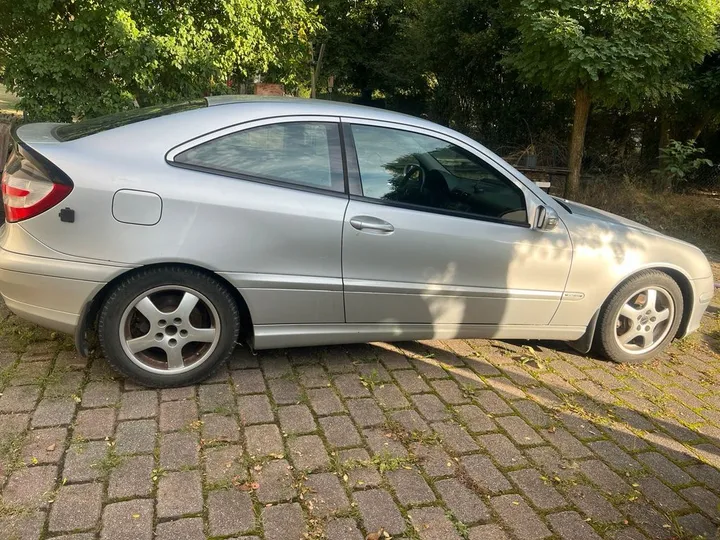 Mercedes-Benz C 160