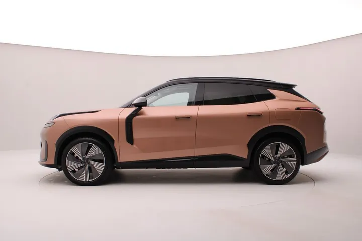Lynk&Co 08
