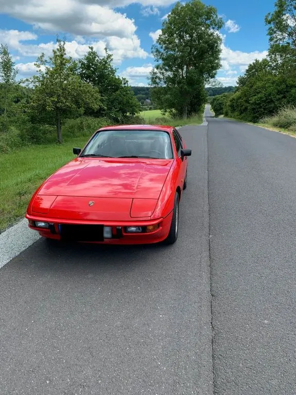 Porsche 924