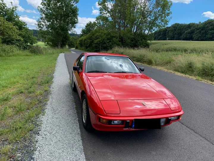 Porsche 924