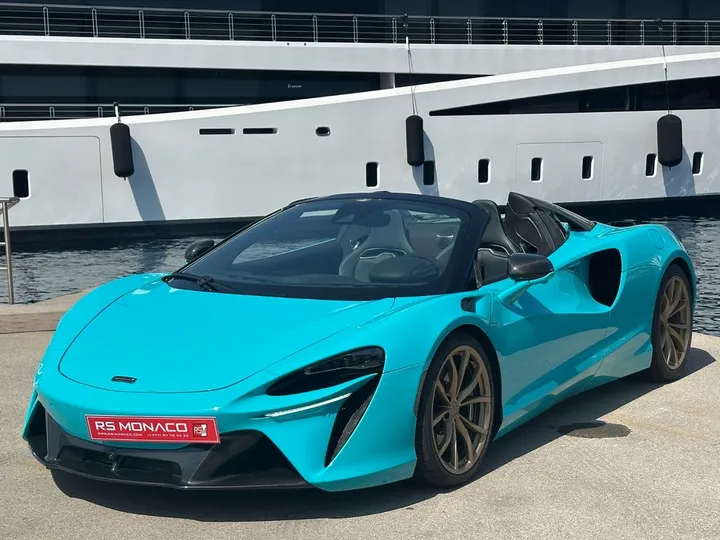 McLaren Artura