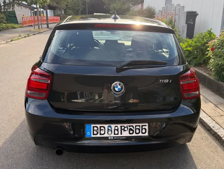BMW 118
