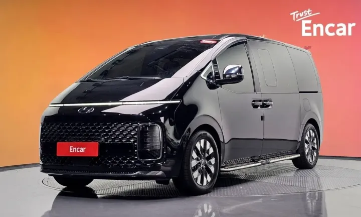 Hyundai Staria