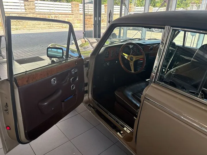 Rolls-Royce Silver Shadow
