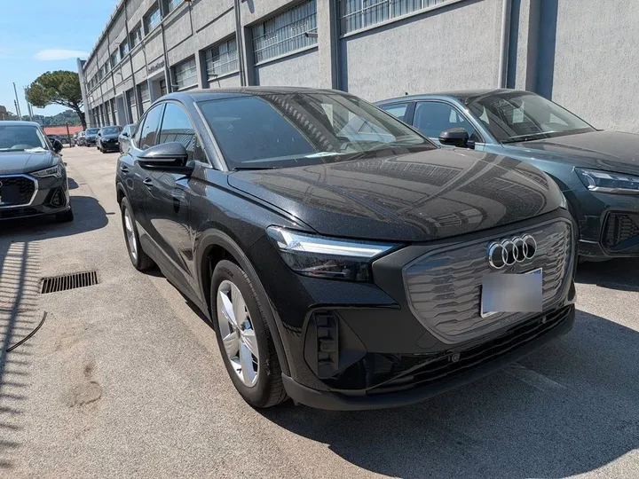 Audi Q4