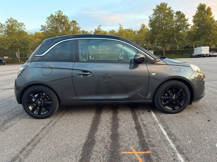 Opel Adam