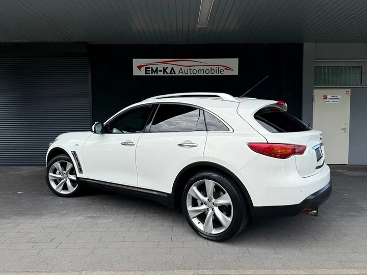 Infiniti FX