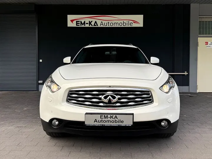 Infiniti FX