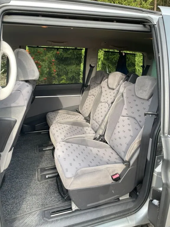 Peugeot 807