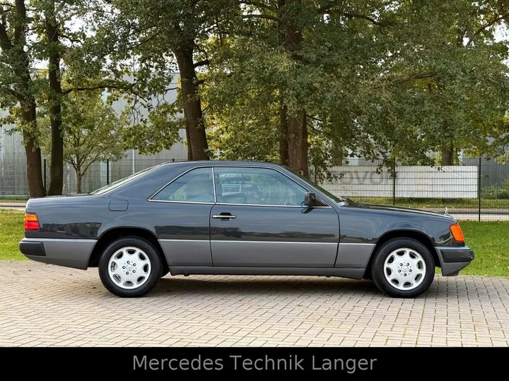 Mercedes-Benz CE 230