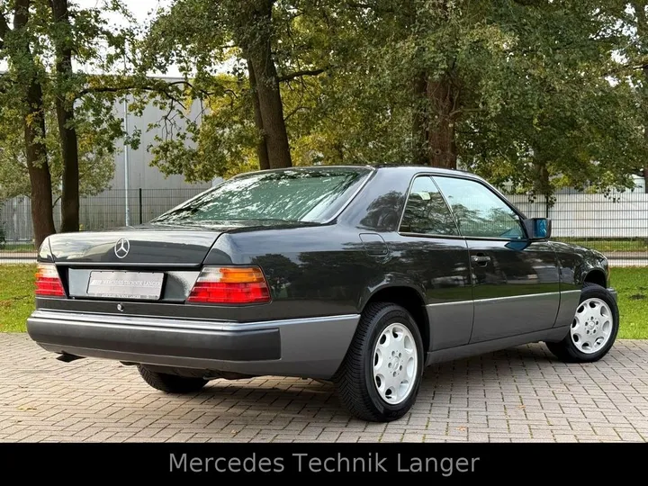Mercedes-Benz CE 230