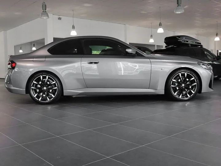 BMW 220