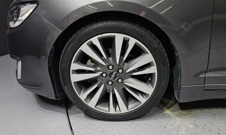 Lincoln MKZ