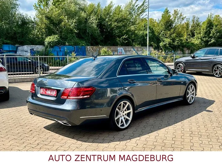 Mercedes-Benz E 200