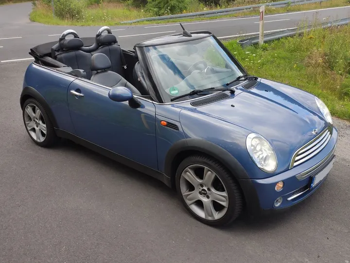 MINI Cooper Cabrio
