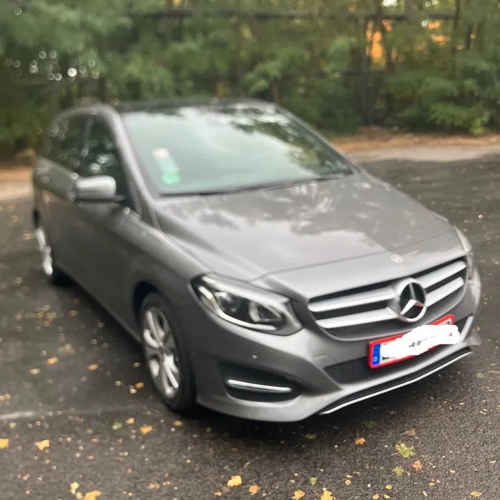 Mercedes-Benz B 200