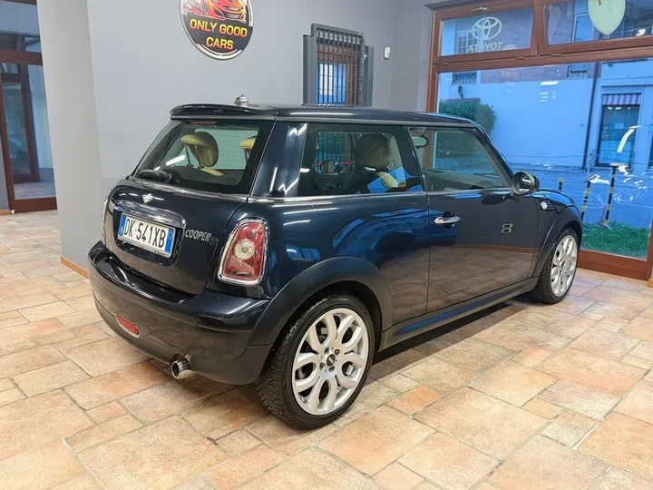 MINI Cooper D