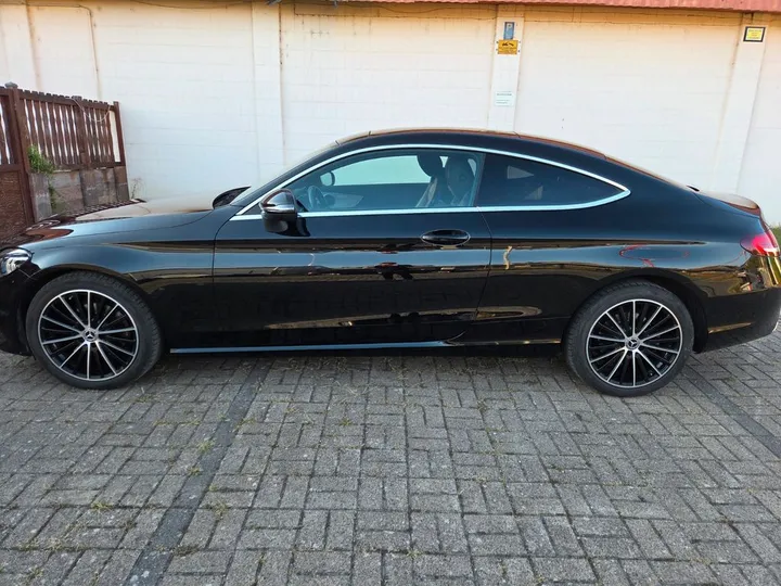Mercedes-Benz C 220