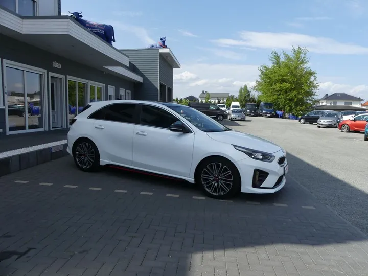 Kia cee'd / Ceed