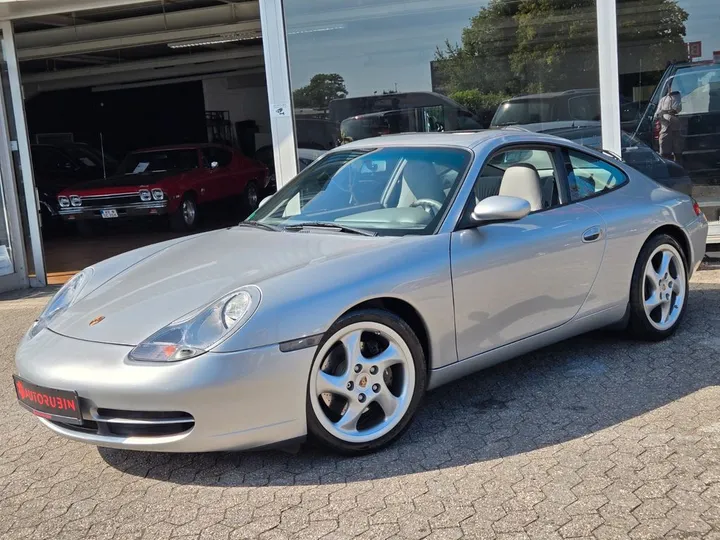 Porsche 996
