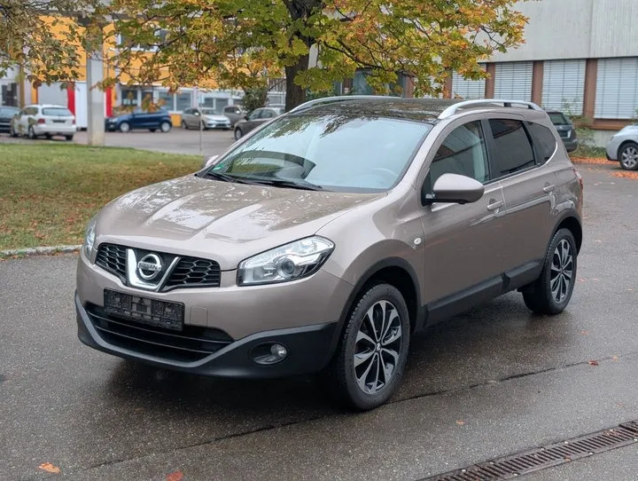 Nissan Qashqai+2