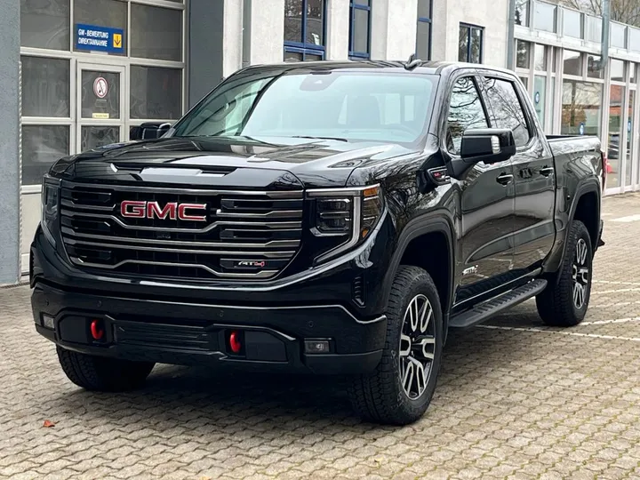 GMC Sierra