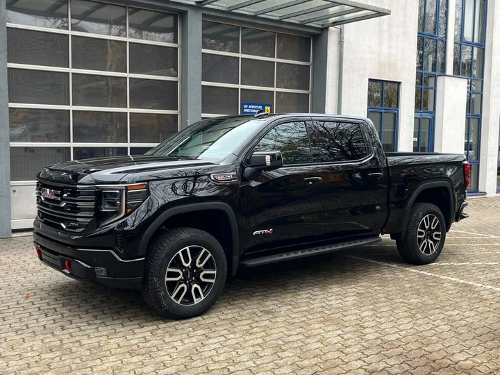 GMC Sierra