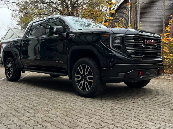 GMC Sierra