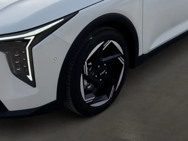 Kia K4