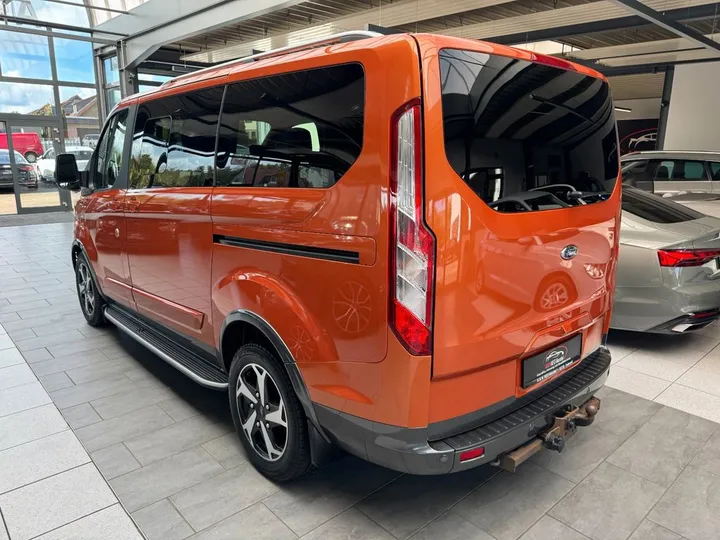 Ford Tourneo Custom