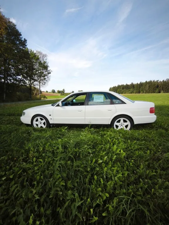 Audi 100