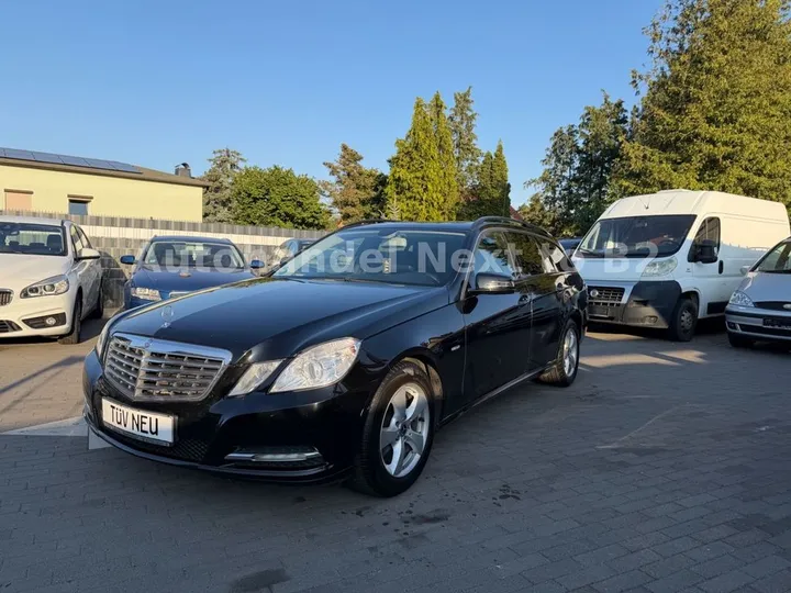 Mercedes-Benz E 200
