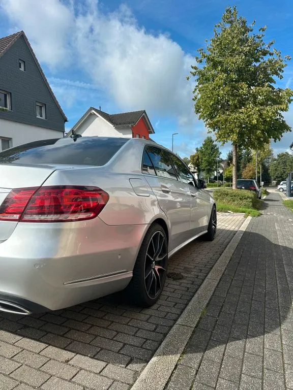 Mercedes-Benz E 250