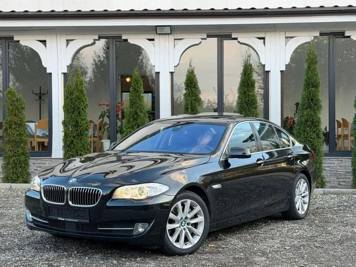BMW 530