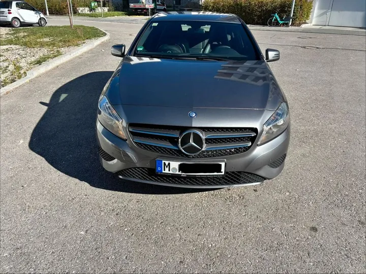 Mercedes-Benz A 180