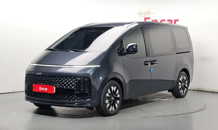 Hyundai Staria