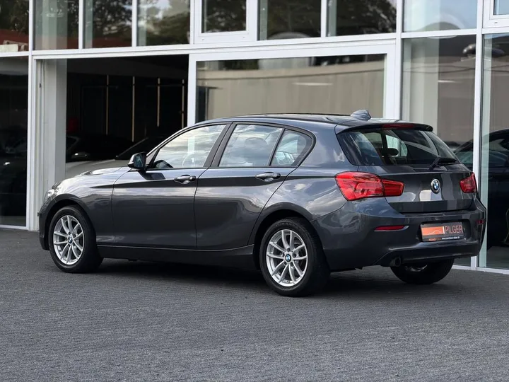 BMW 120
