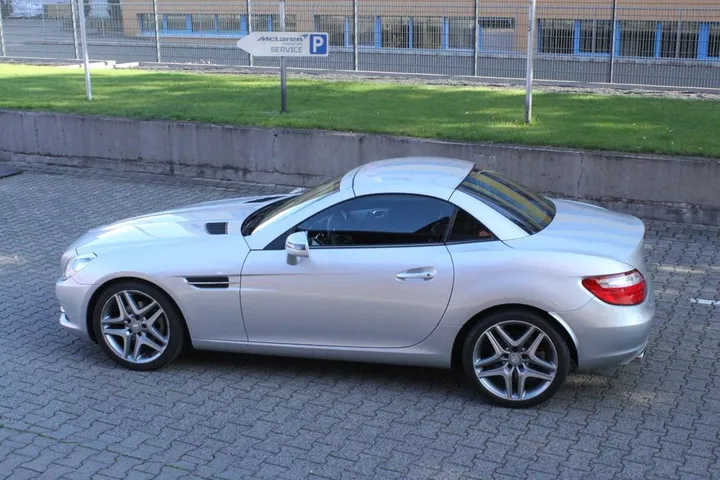 Mercedes-Benz SLK 200